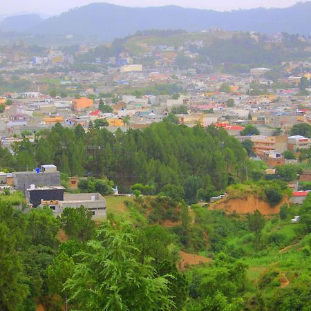 Red Rose Hotel & Resort Mansehra Exterior photo