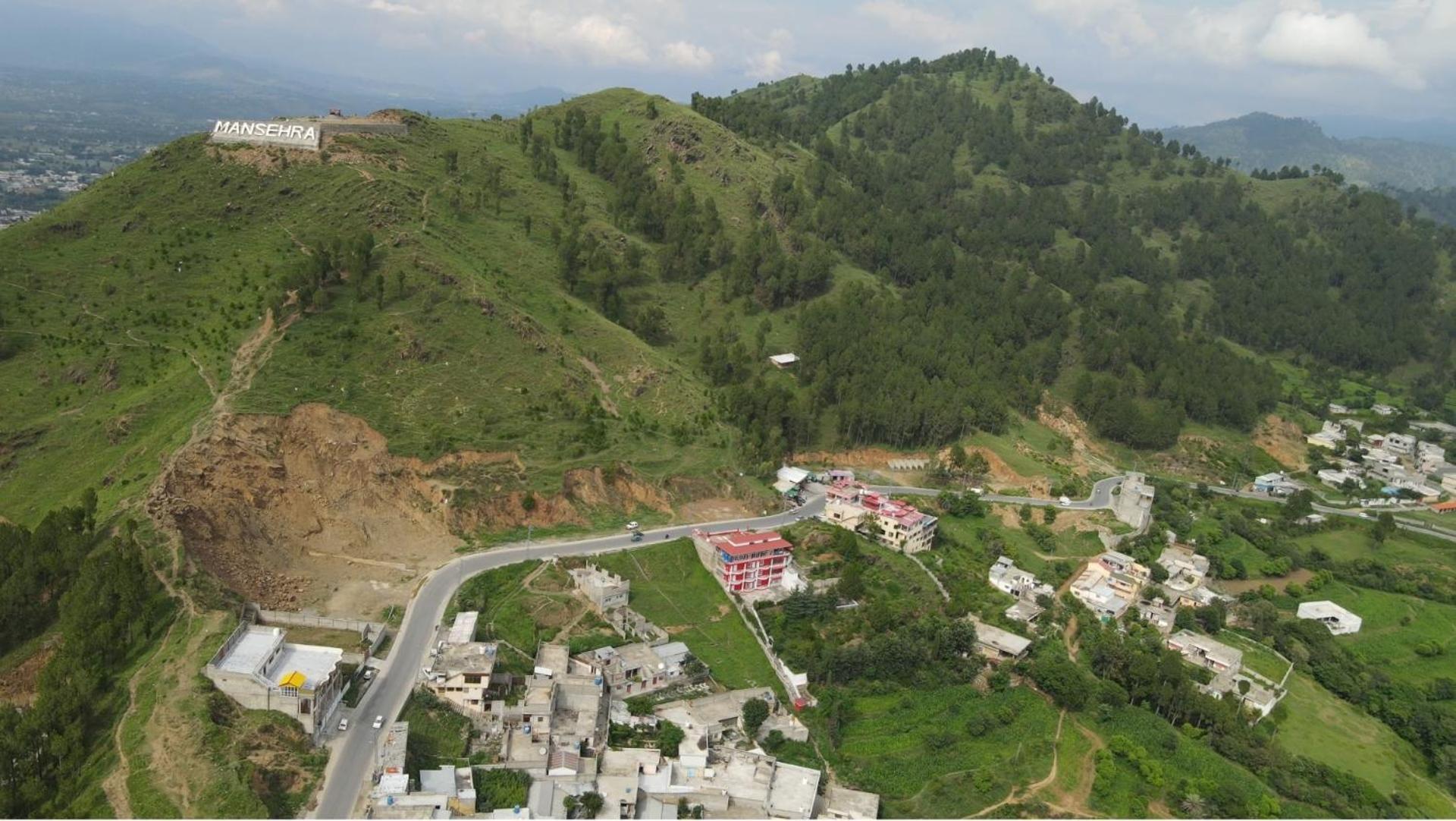 Red Rose Hotel & Resort Mansehra Exterior photo