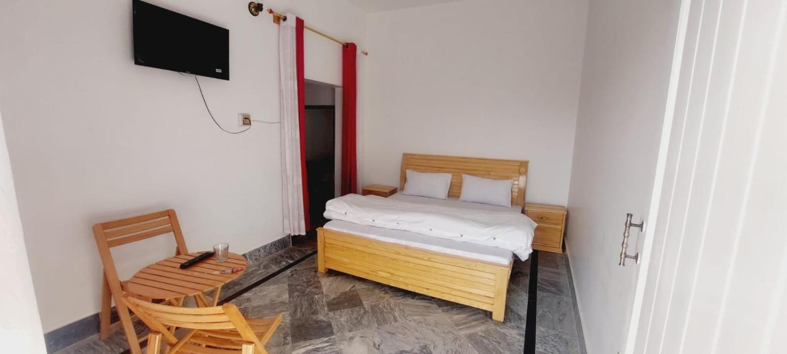 Red Rose Hotel & Resort Mansehra Exterior photo