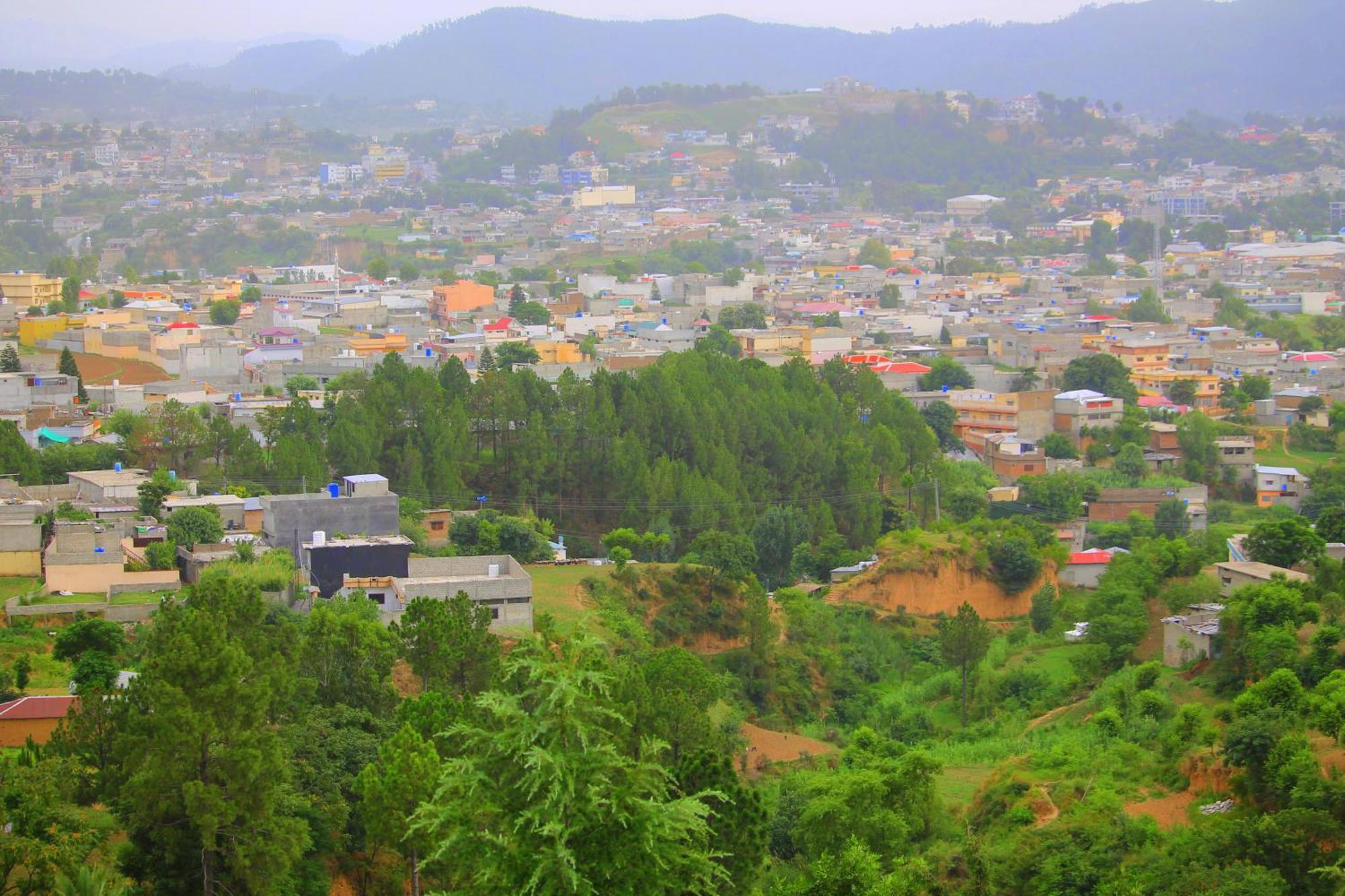 Red Rose Hotel & Resort Mansehra Exterior photo