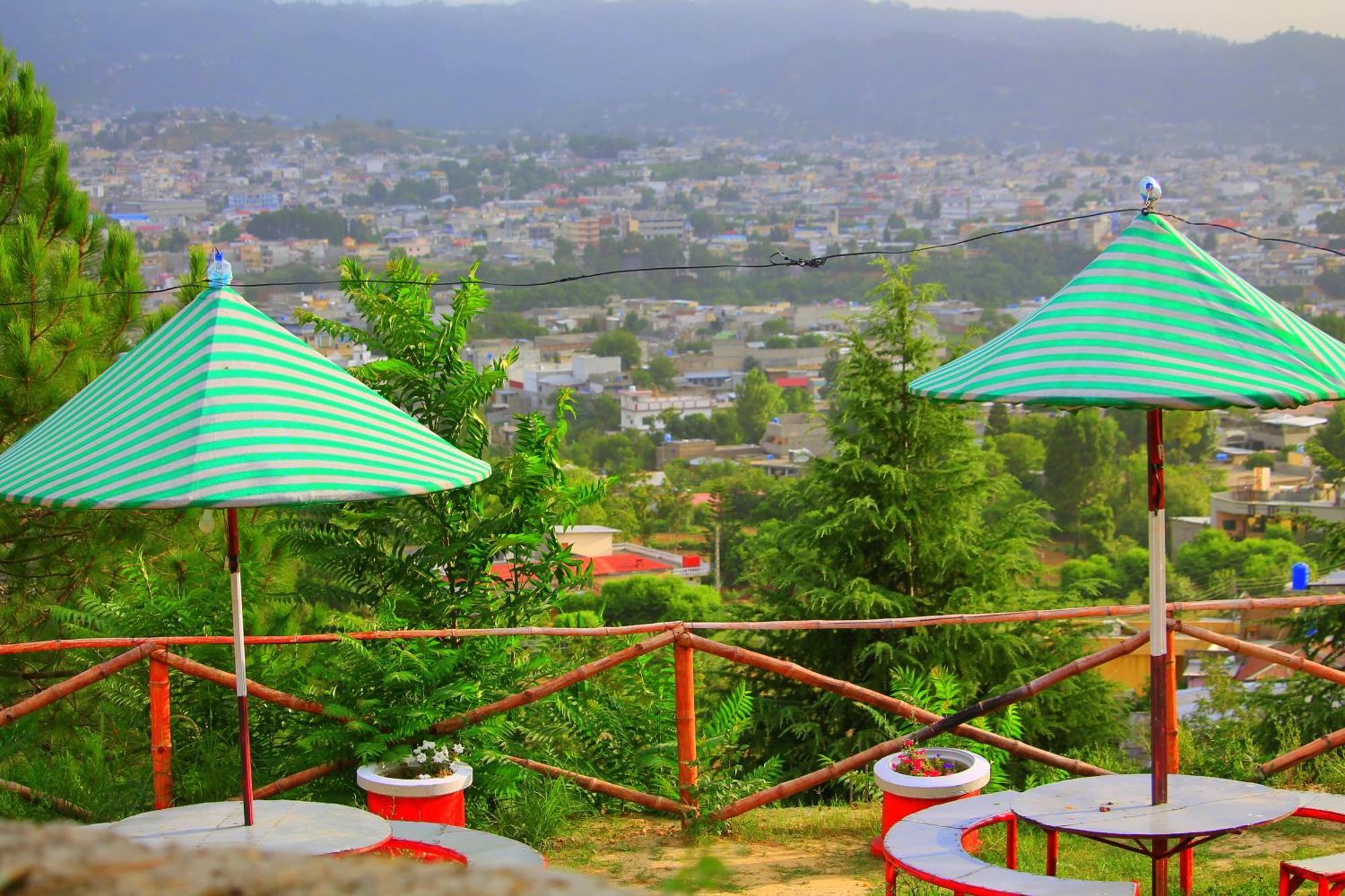Red Rose Hotel & Resort Mansehra Exterior photo
