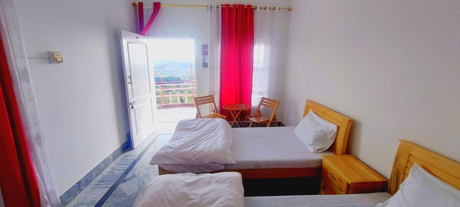 Red Rose Hotel & Resort Mansehra Exterior photo