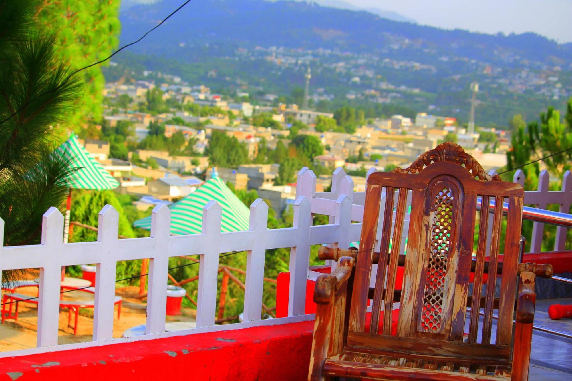 Red Rose Hotel & Resort Mansehra Exterior photo