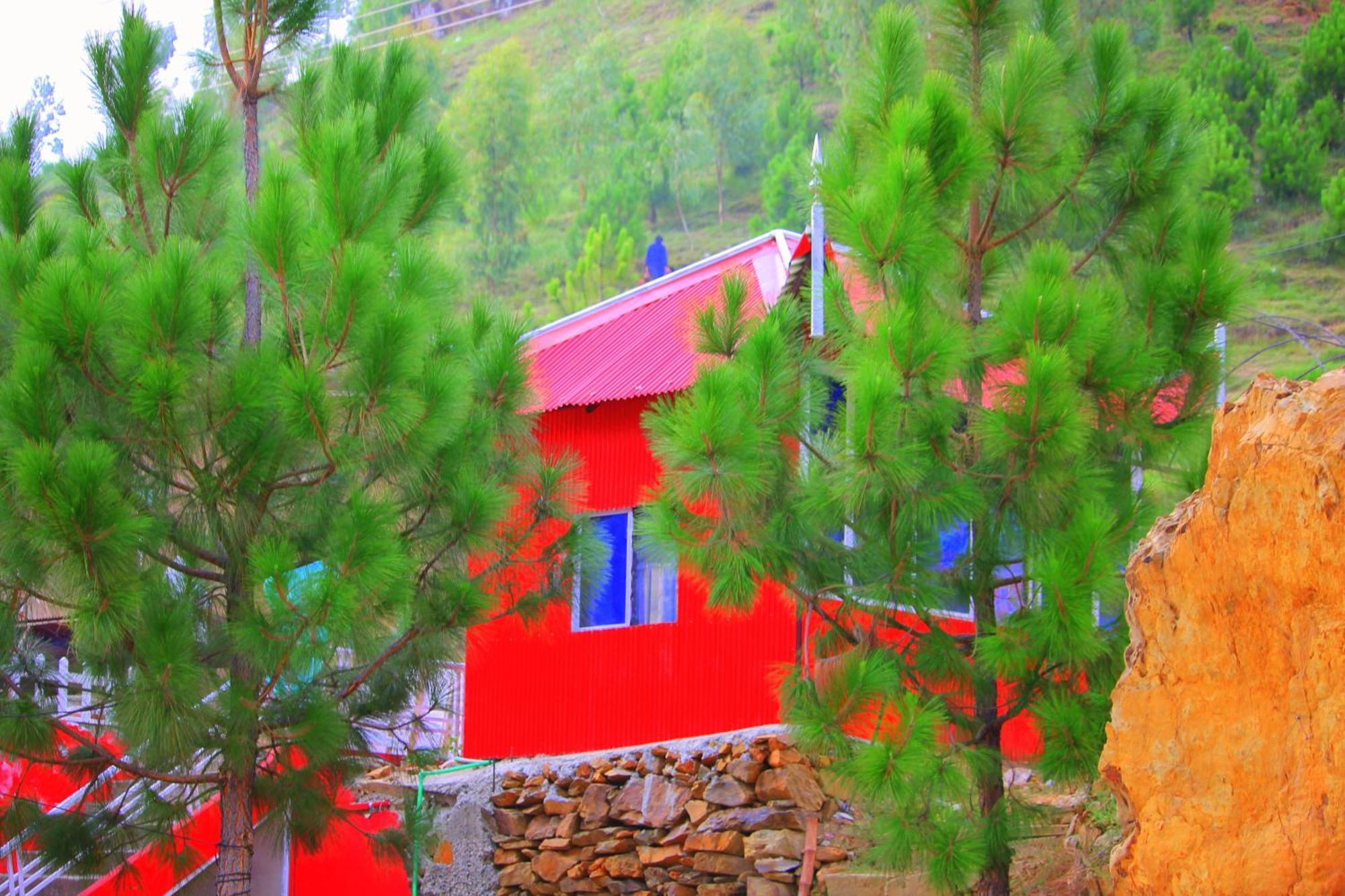 Red Rose Hotel & Resort Mansehra Exterior photo