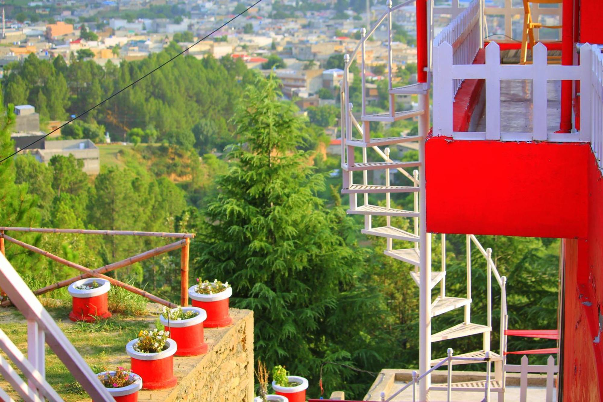 Red Rose Hotel & Resort Mansehra Exterior photo