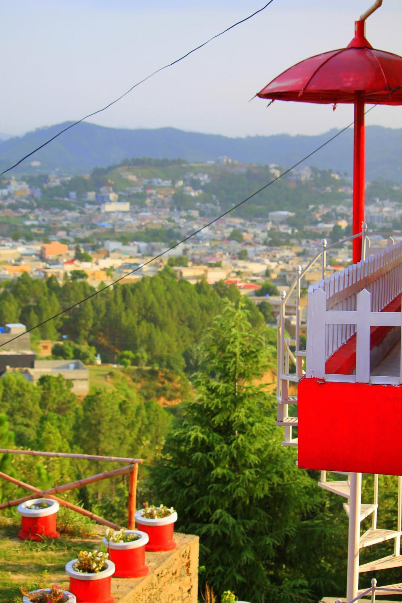 Red Rose Hotel & Resort Mansehra Exterior photo