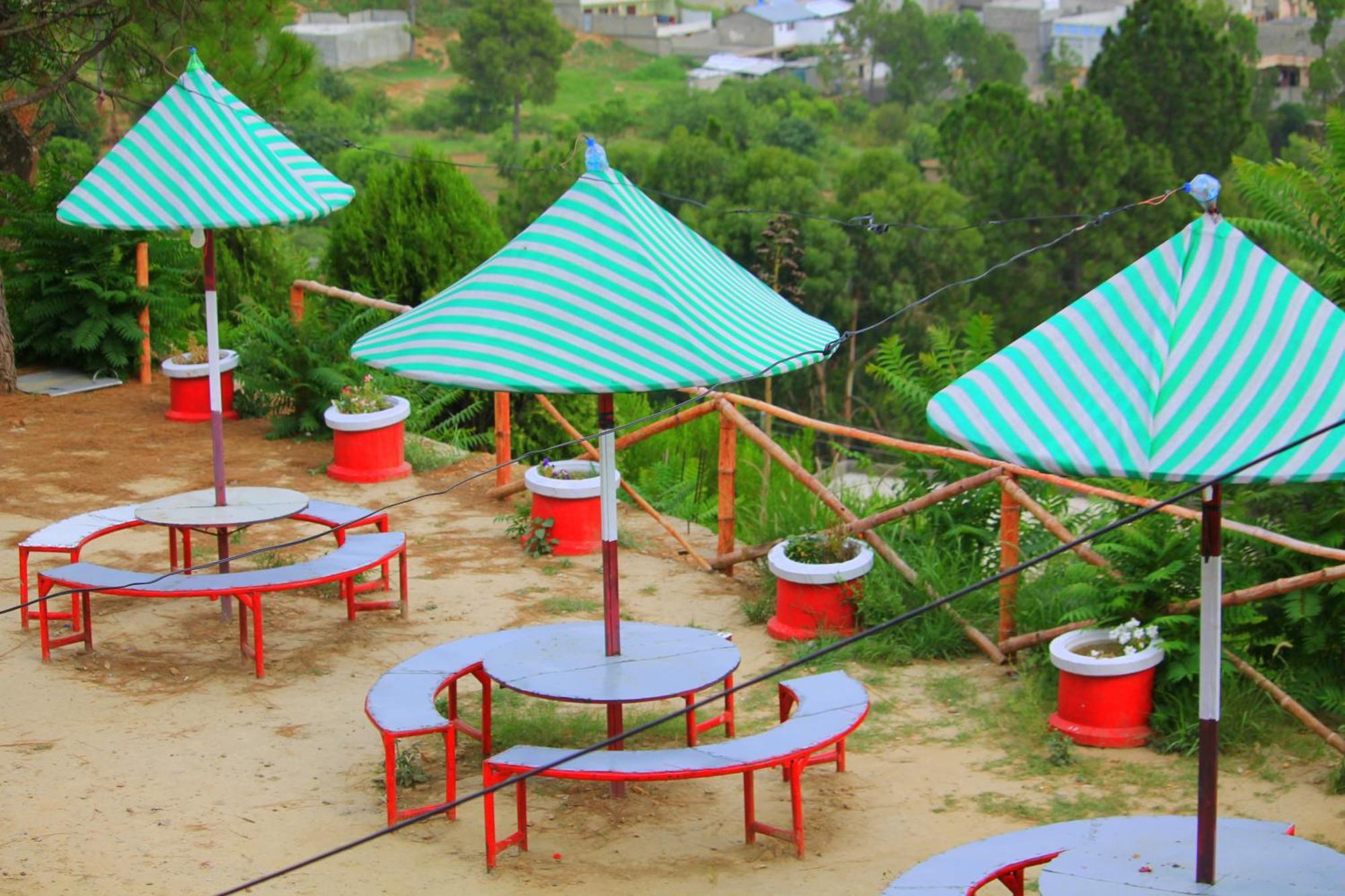 Red Rose Hotel & Resort Mansehra Exterior photo